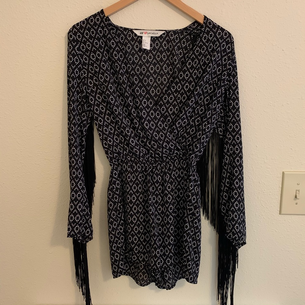 Patterned romper with fringe sleeves